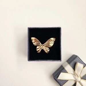 Elegant Gold Butterfly Ring